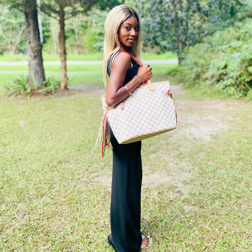 Meet your Posher, Destiny